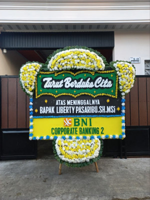 Papan Bunga Duka di Upai